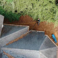 cleaning-gutters-from-ground